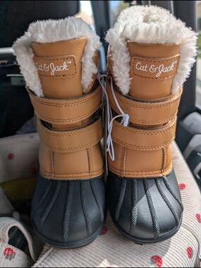 Cat & Jack Tan and Black Faux-Fur Duck Boots